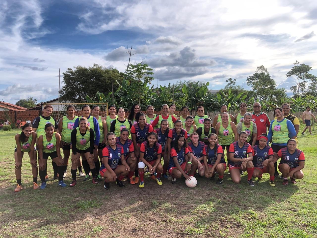 Amistoso feminino em Buriti do Tocantins promove diversão e união entre times das Veteranas