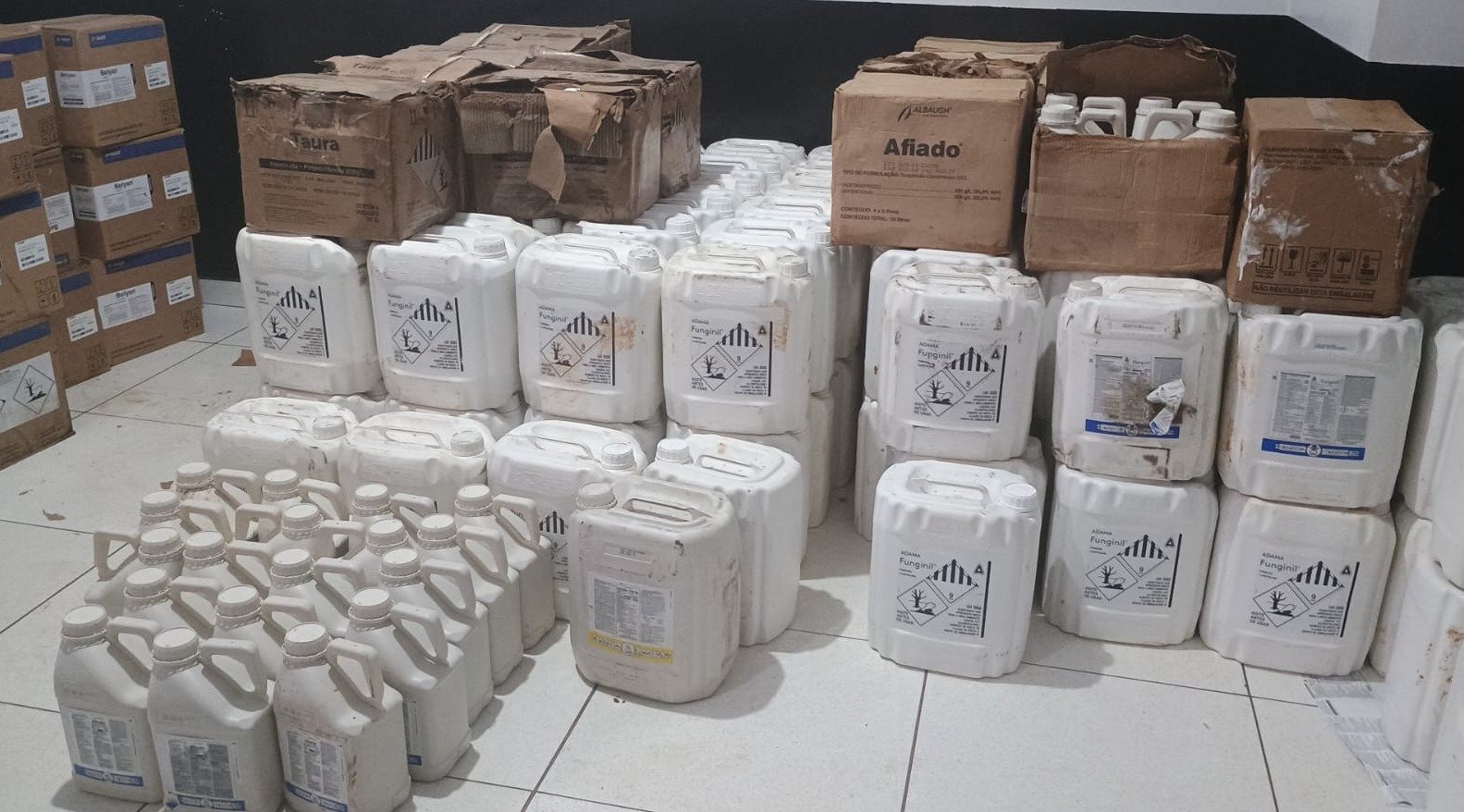 Polícia Civil deflagra operação e desarticula organização criminosa especializada em roubo de defensivos agrícolas