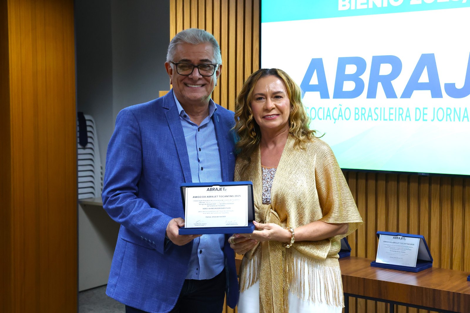 Governo do Tocantins é homenageado durante posse da nova diretoria da Abrajet Tocantins