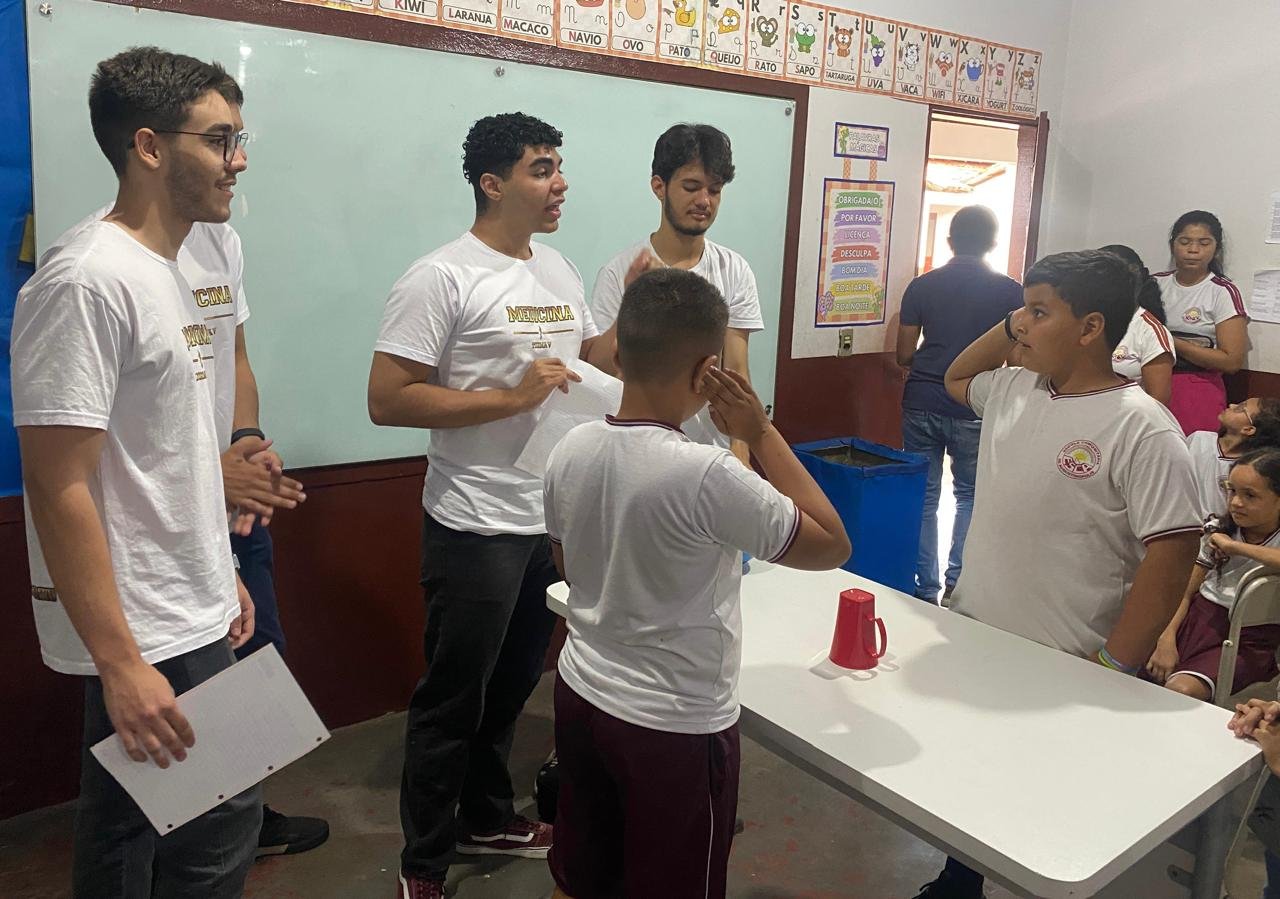 AUGUSTINÓPOLIS: Ações de extensão de Medicina têm como foco combate ao bullying e prevenção de obesidade em crianças