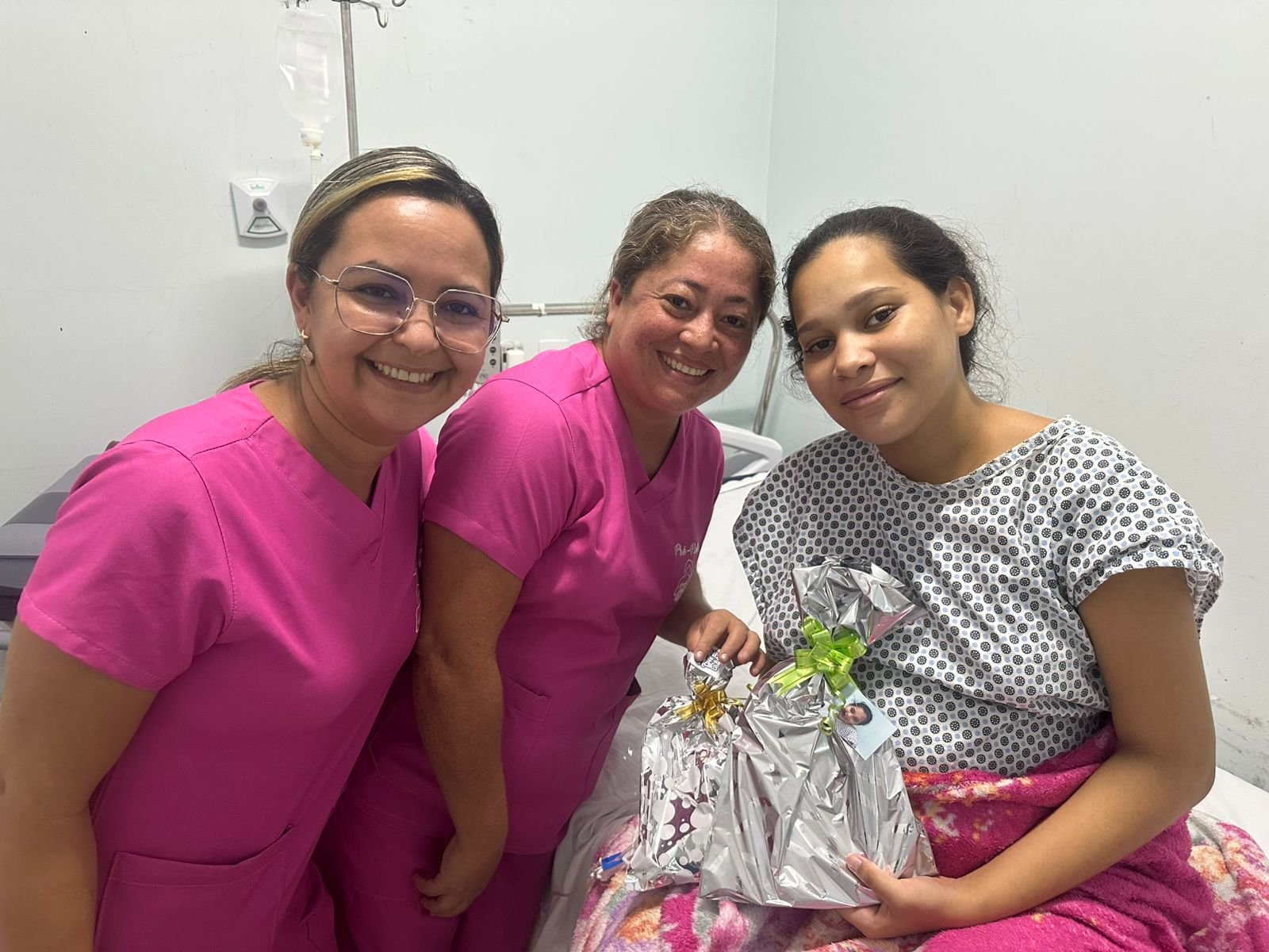 Hospital Regional de Augustinópolis realiza projeto emocionante no Dia das Mães com gestantes do setor pré-parto