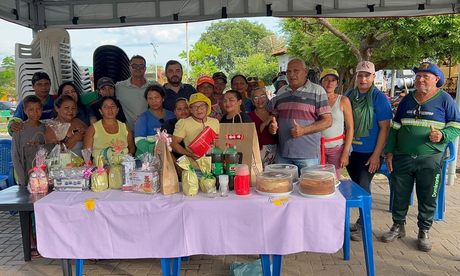 Dia das Mães é comemorado com homenagem especial às Profissionais da Limpeza de Augustinópolis