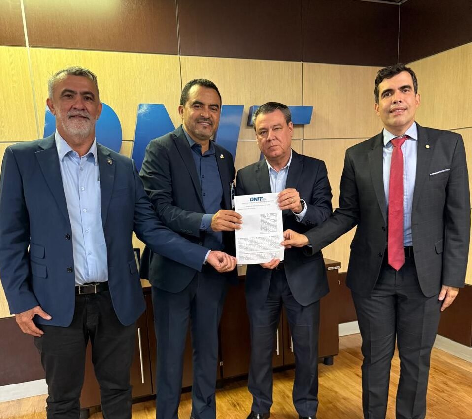 Governador Wanderlei Barbosa, ao lado de Amélio e Ricardo Ayres, assegura recuperação de rodovias impactadas pela queda da Ponte JK em reunião com DNIT
