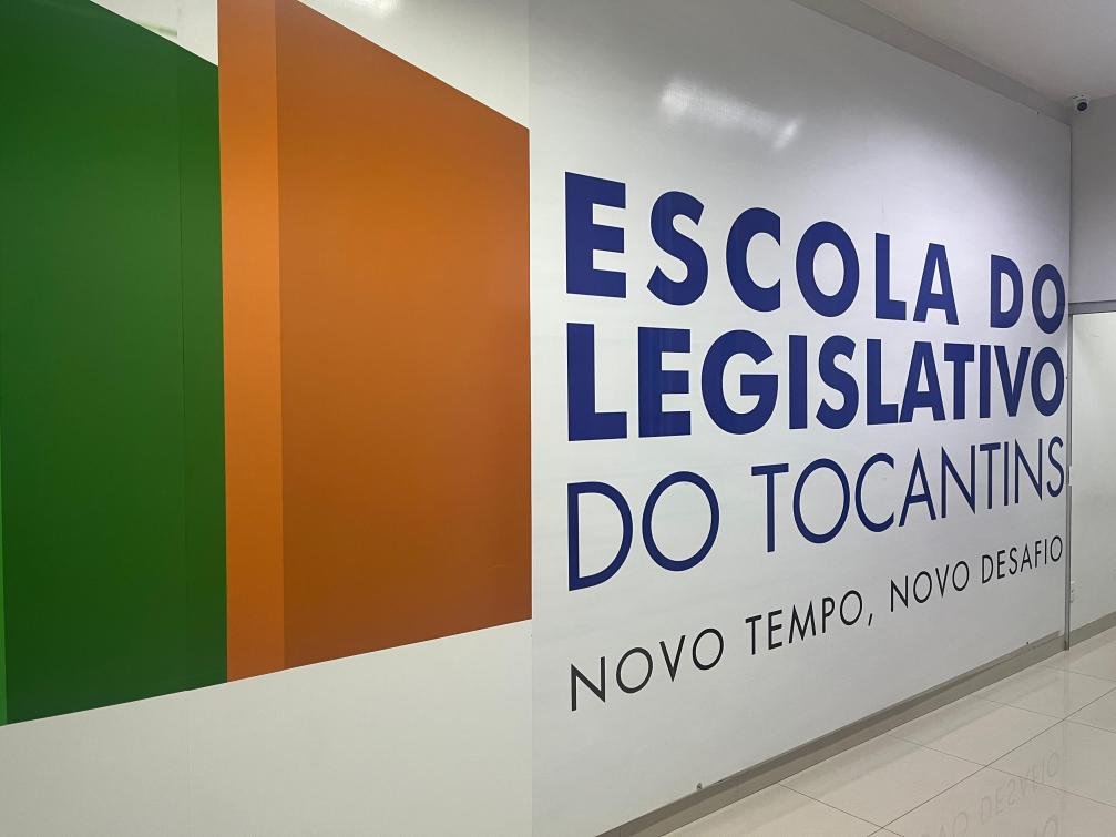 Escola do Legislativo leva orientações sobre cidadania às cidades de Augustinópolis e Araguatins