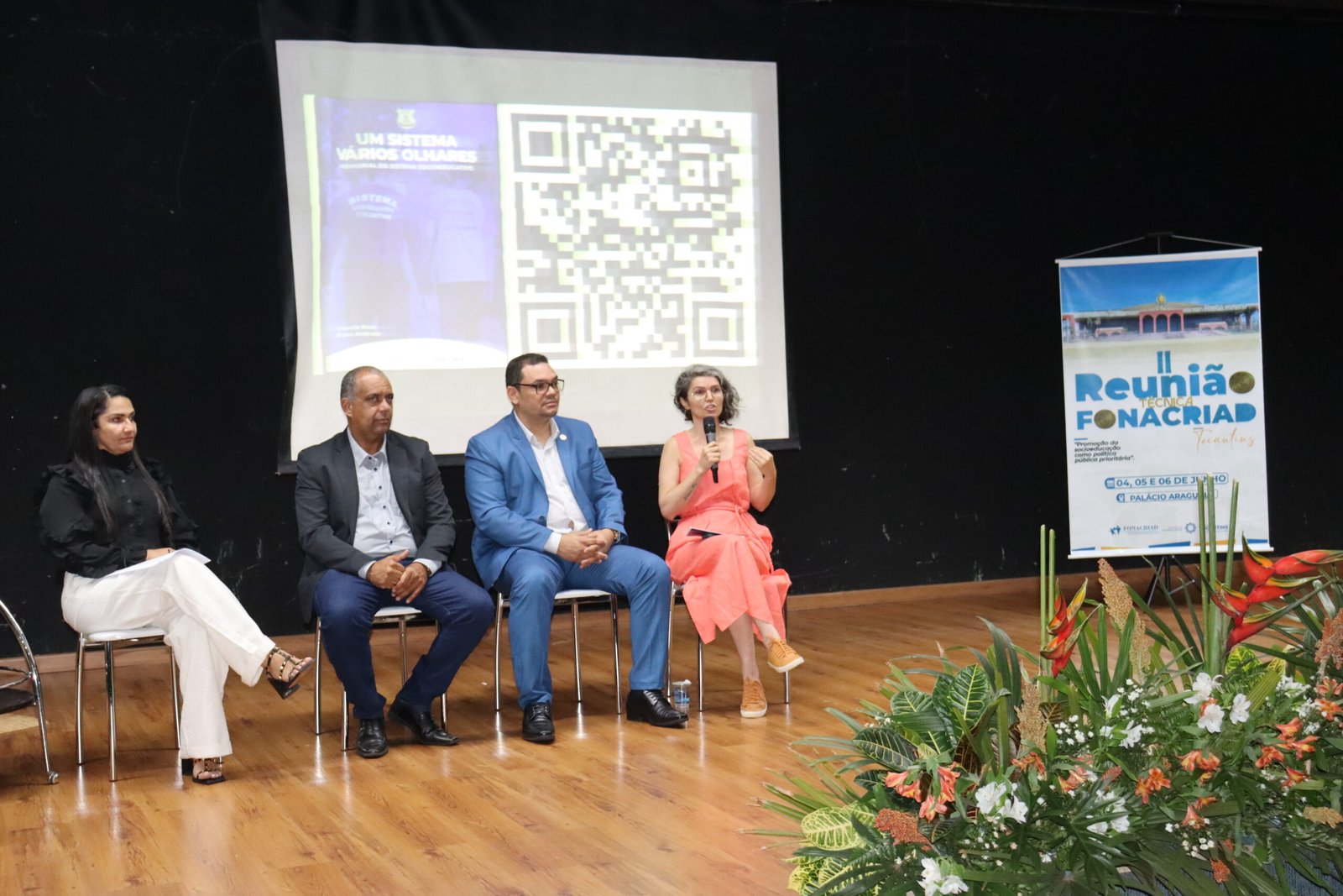 Jornalista servidora da Seciju lança primeiro livro sobre o Sistema Socioeducativo do Tocantins
