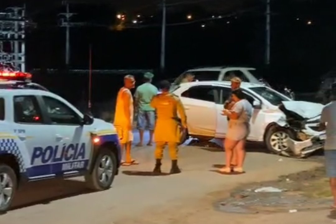 Colisão entre dois veículos deixa ferido na entrada de Augustinópolis