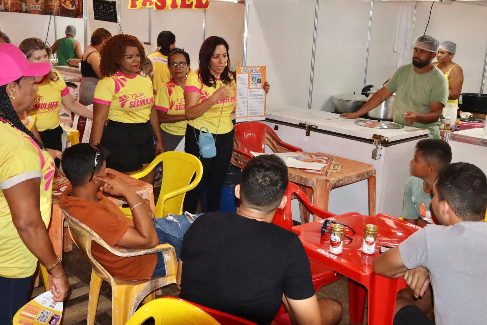 Secretaria da Mulher leva orientação e prevenção à violência contra a mulher às praias do Tocantins