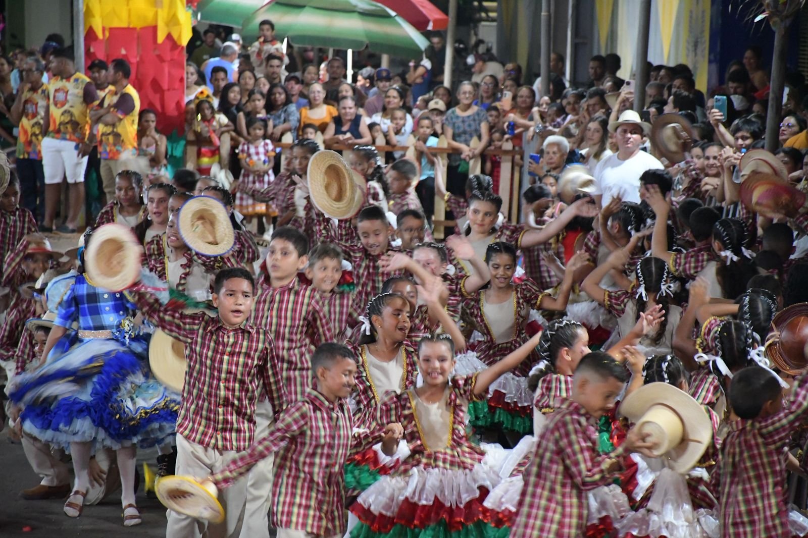 Prefeito Antônio do Bar parabeniza escolas e celebra sucesso do XXIII Arraiá du Centu du Ogustu