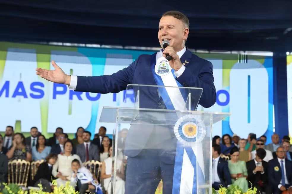 STF concede prisão domiciliar ao prefeito afastado de Palmas após ele sofrer infarto no quartel da PM