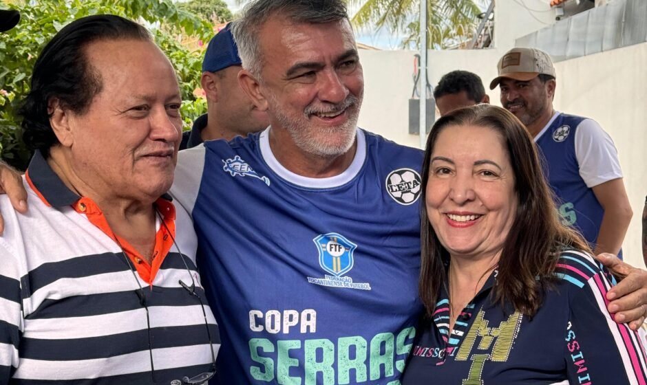Deputado amelio com prefeito e primeira dama de taguatinga.jpeg