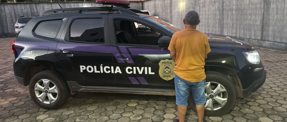 O homem estava foragido e foi encontrado na zona rural de praia norte