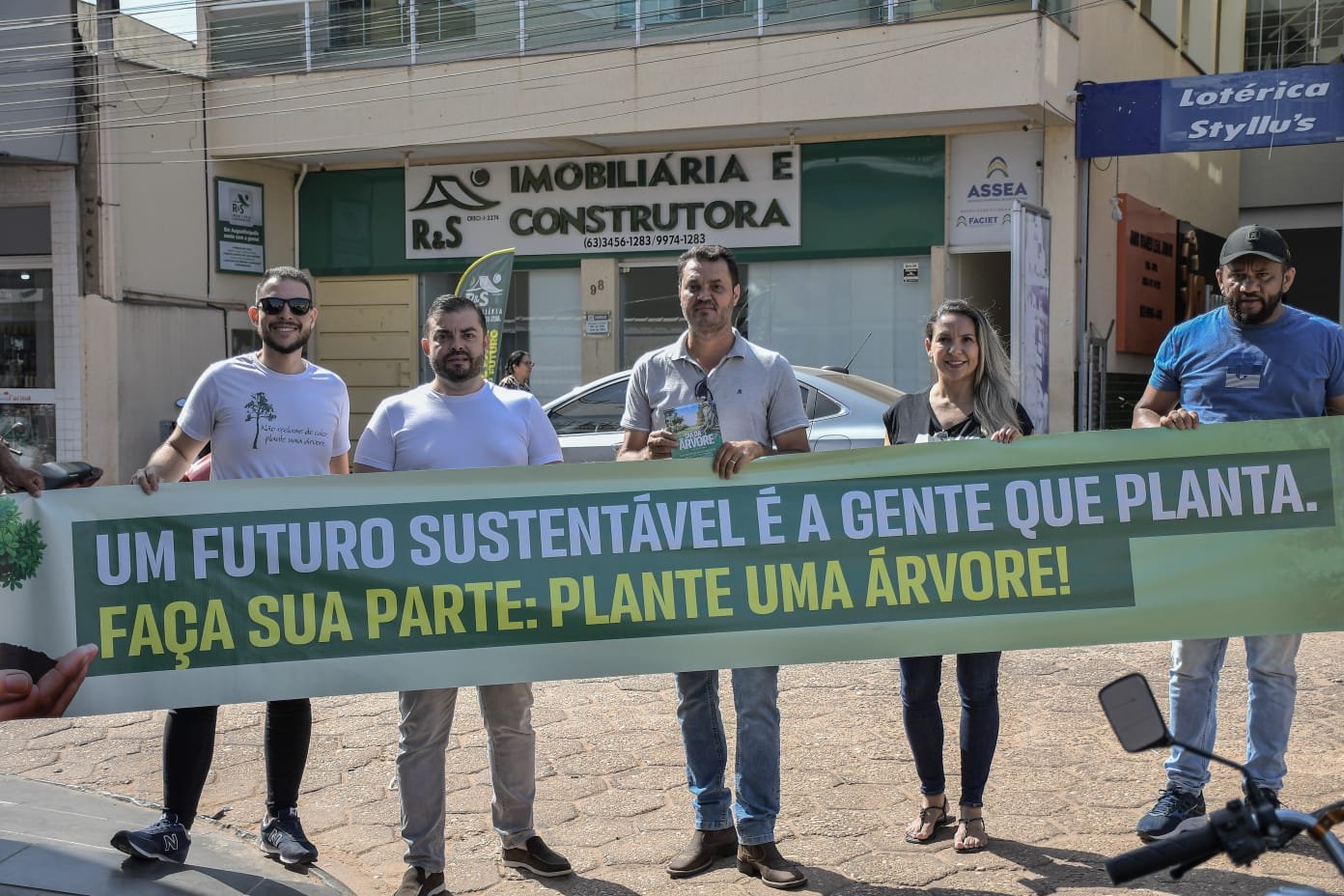 Secretaria de Meio Ambiente promove ação em comemoração ao Dia da Árvore