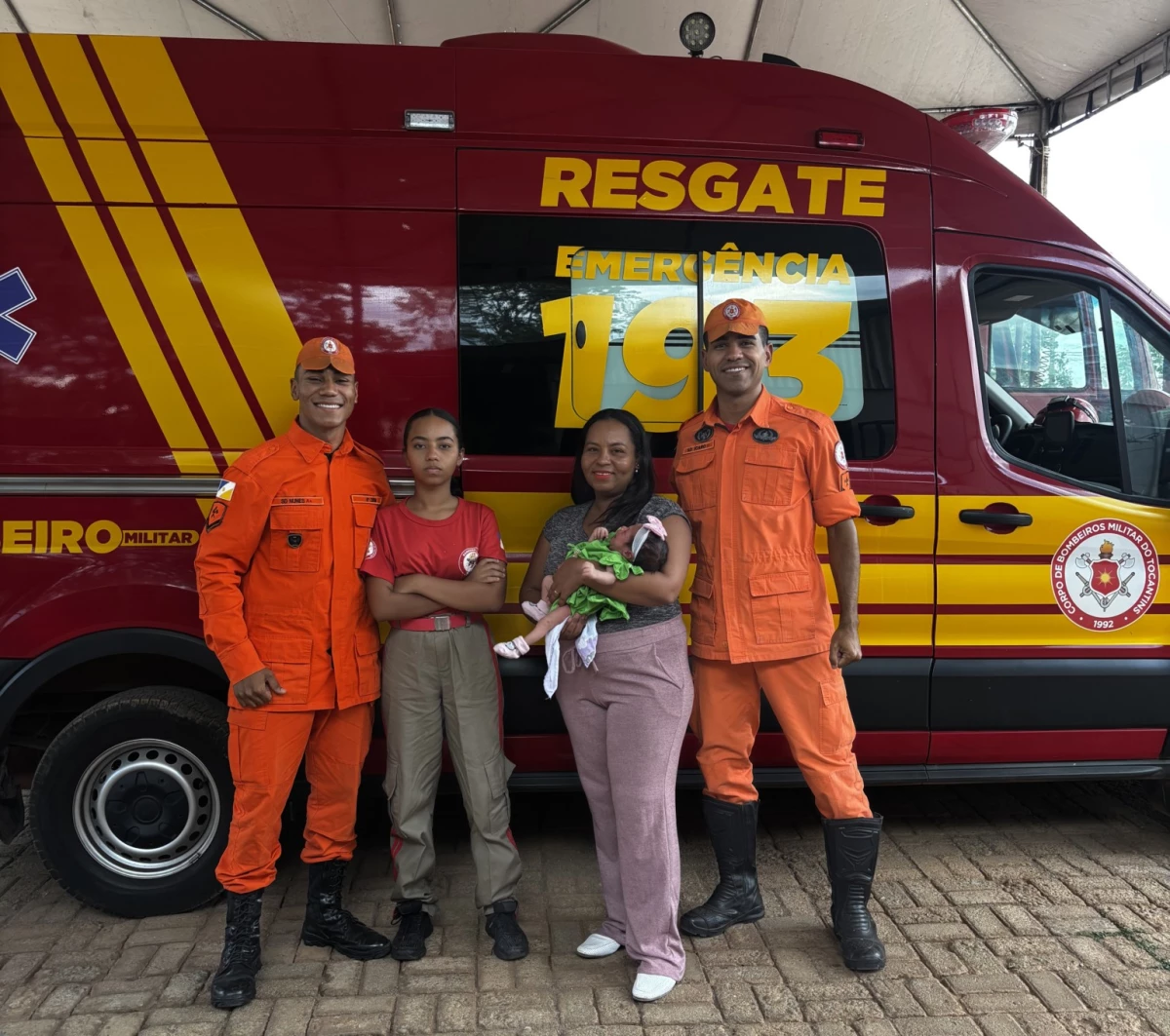 Bombeira Mirim de 13 anos salva irmã recém-nascida em Dianópolis