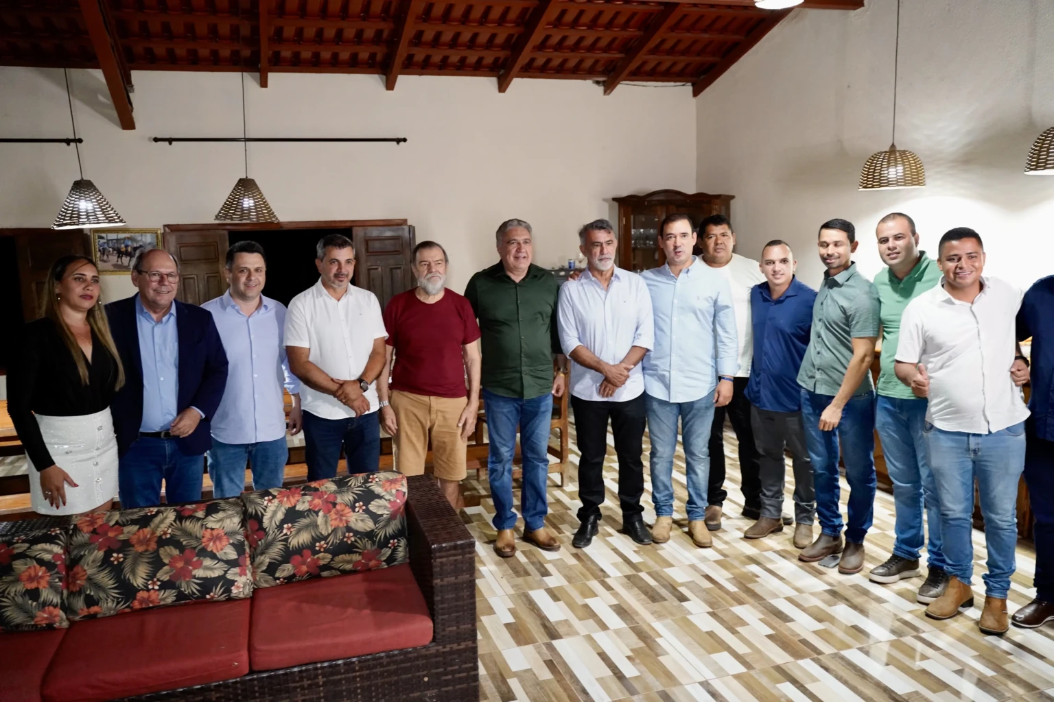 Em Augustinópolis, o Governador Interino Laurez Moreira é recebido pelo Prefeito Antônio do Bar e Amélio Cayres