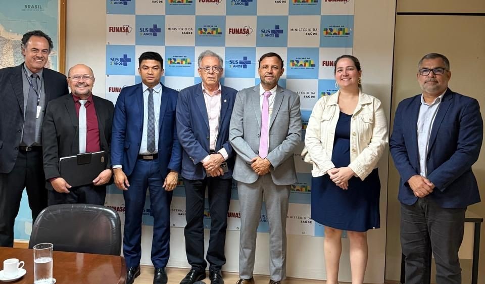 Prefeito Ronivon Teodoro busca solução definitiva para o lixão de Augustinópolis em reunião na FUNASA