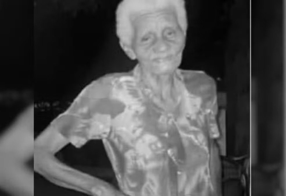 Filho é preso suspeito de matar mãe de 84 anos a pauladas no quintal de casa