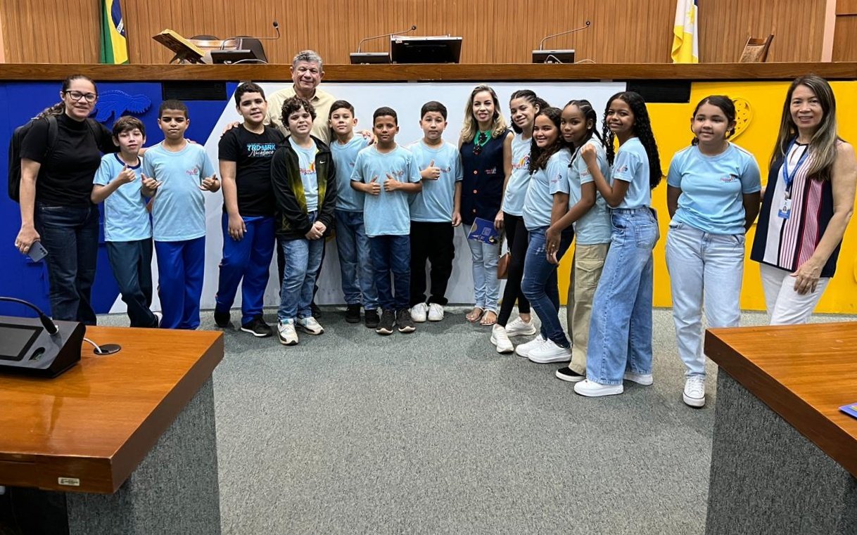 Projeto Visita Guiada recebe estudantes paraenses na Assembleia  Legislativa do Tocantins