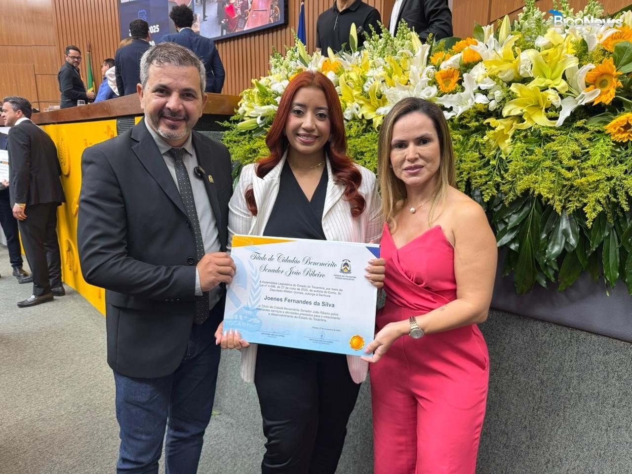 ARAGUATINS: Empresária Jô Fernandes é homenageada por Wiston Gomes na Aleto