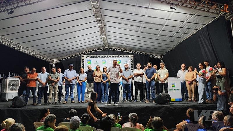 Inauguracao do novo balneario de august 9.jpg