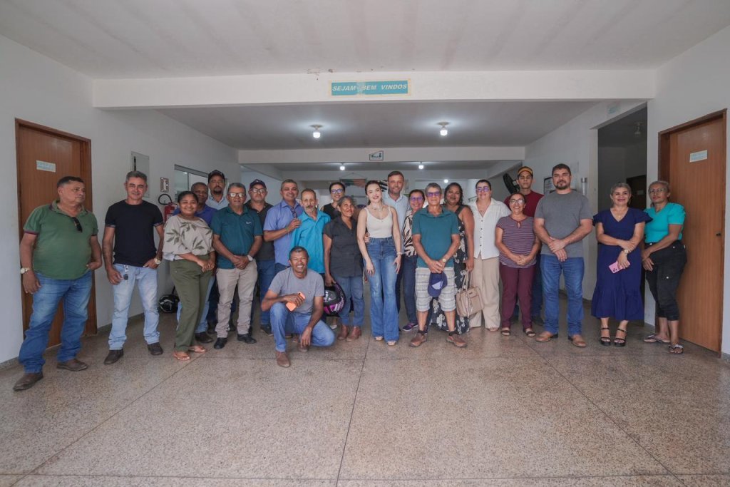 Prefeitura de Augustinopolis realiza reunião com presidentes de assentamentos para fortalecer o desenvolvimento rural