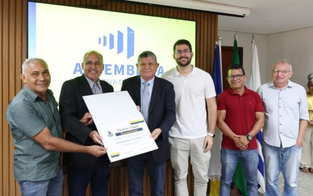 Entrega Título de Cidadão – foto Koró Rocha (8)