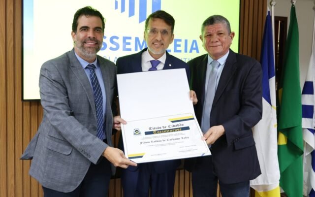 Entrega Título de Cidadão – foto Koró Rocha (9)